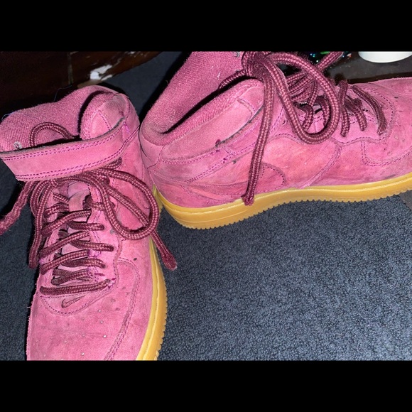 Shoes - Picture 5 of 5